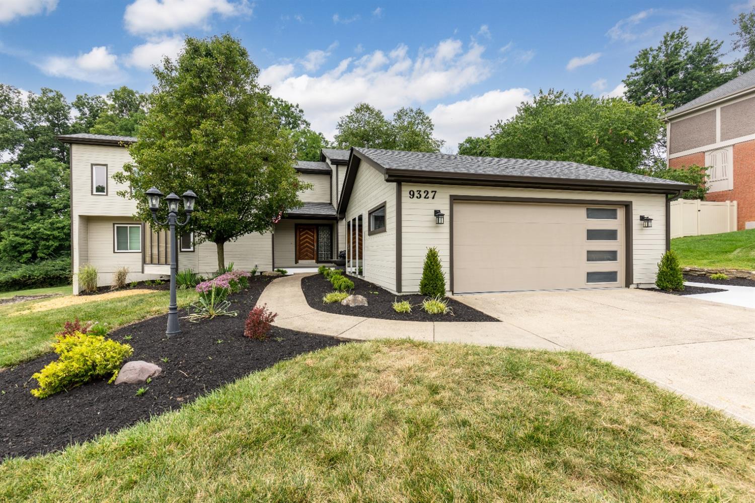 Blue Ash, OH Real Estate For Sale