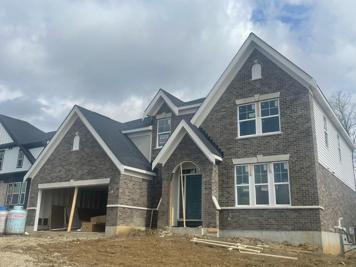 884 Shadow Wood Drive