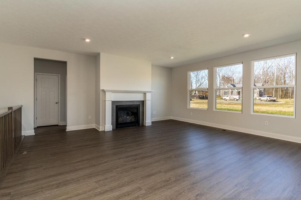 980 Crestpoint Court