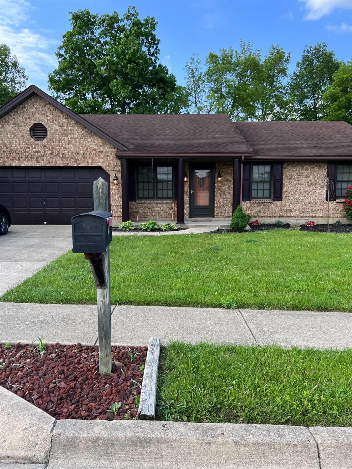 641 Oakridge Drive