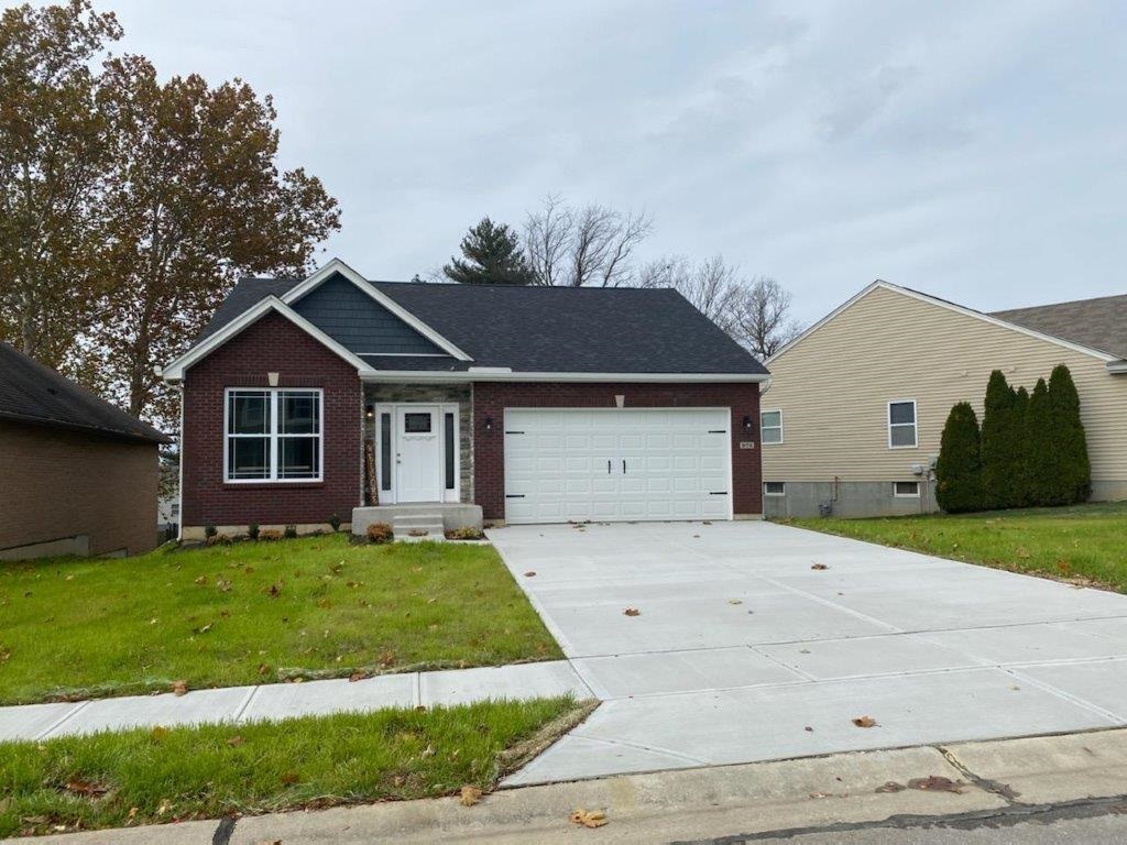 633 Blanda Court