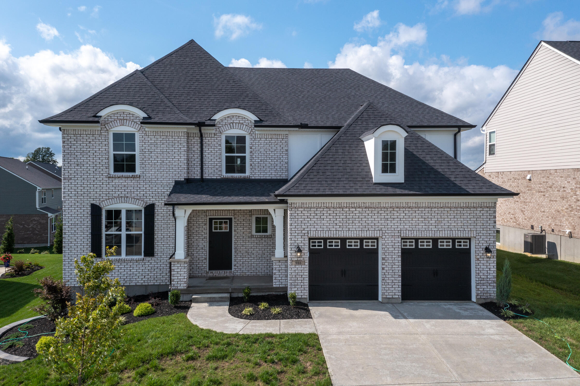 986 Traemore Place