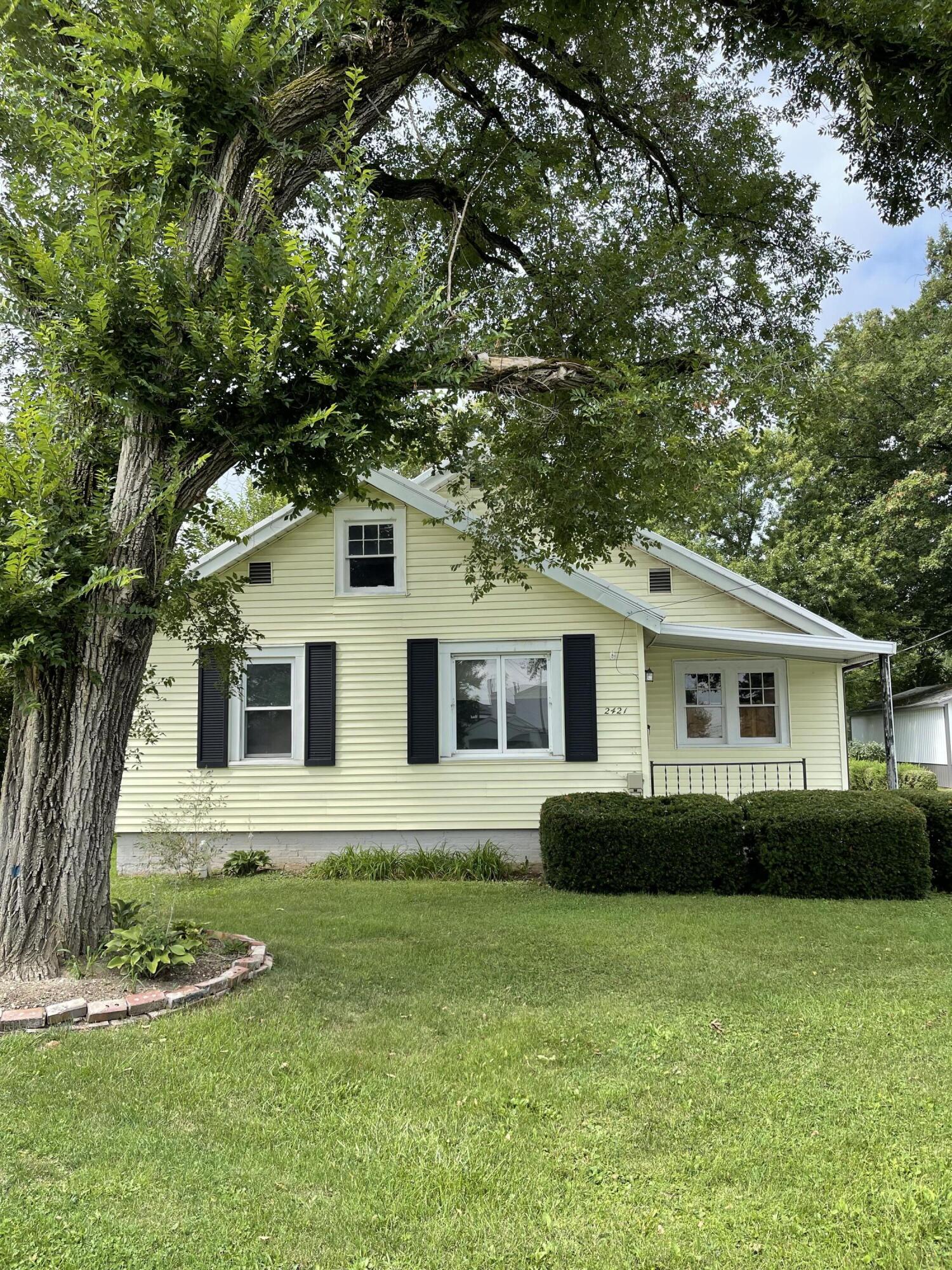 Photo 1 for 2421 N Mcdonel St Lima, OH 45801