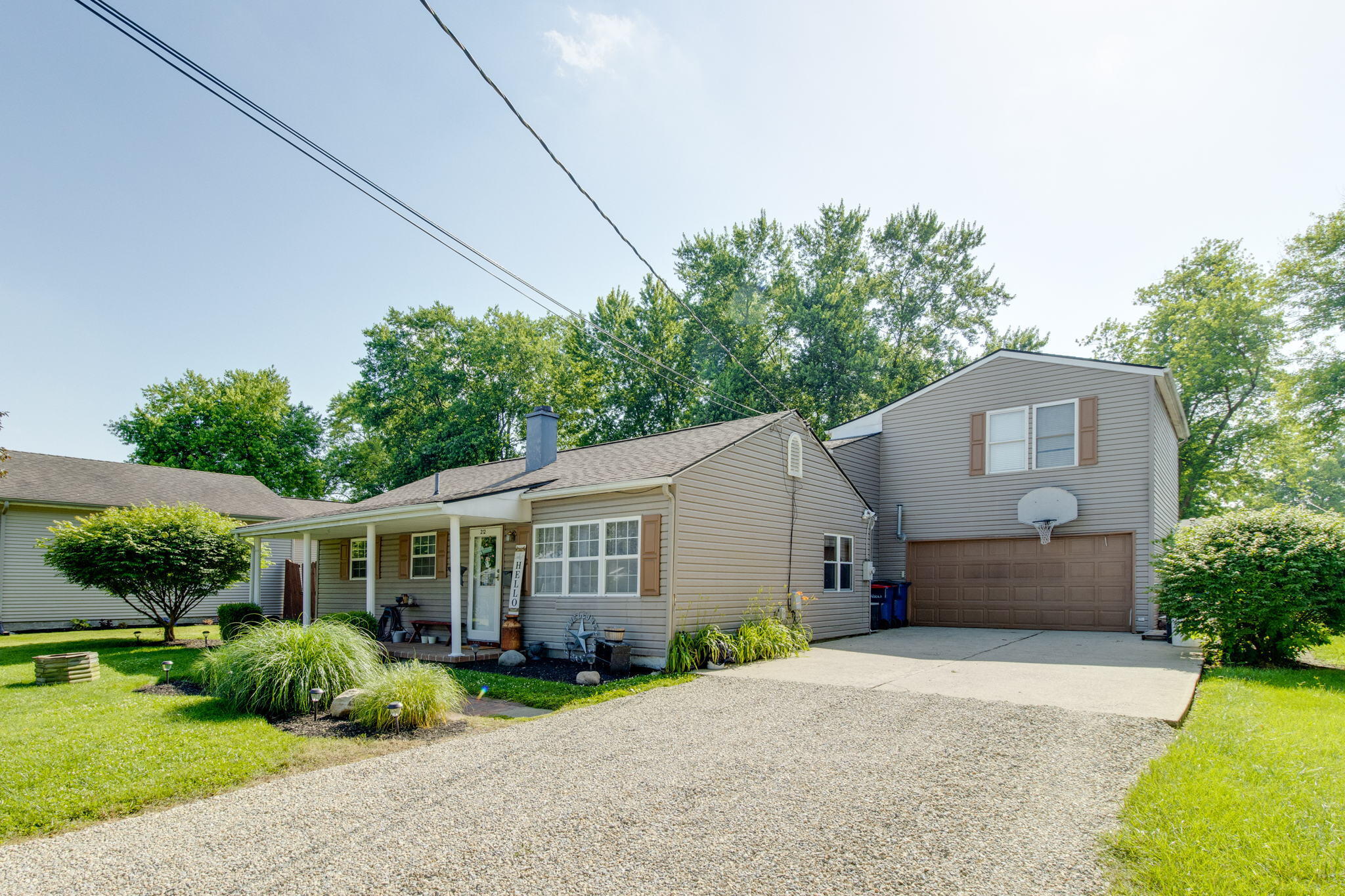 212 Lyndhurst Drive